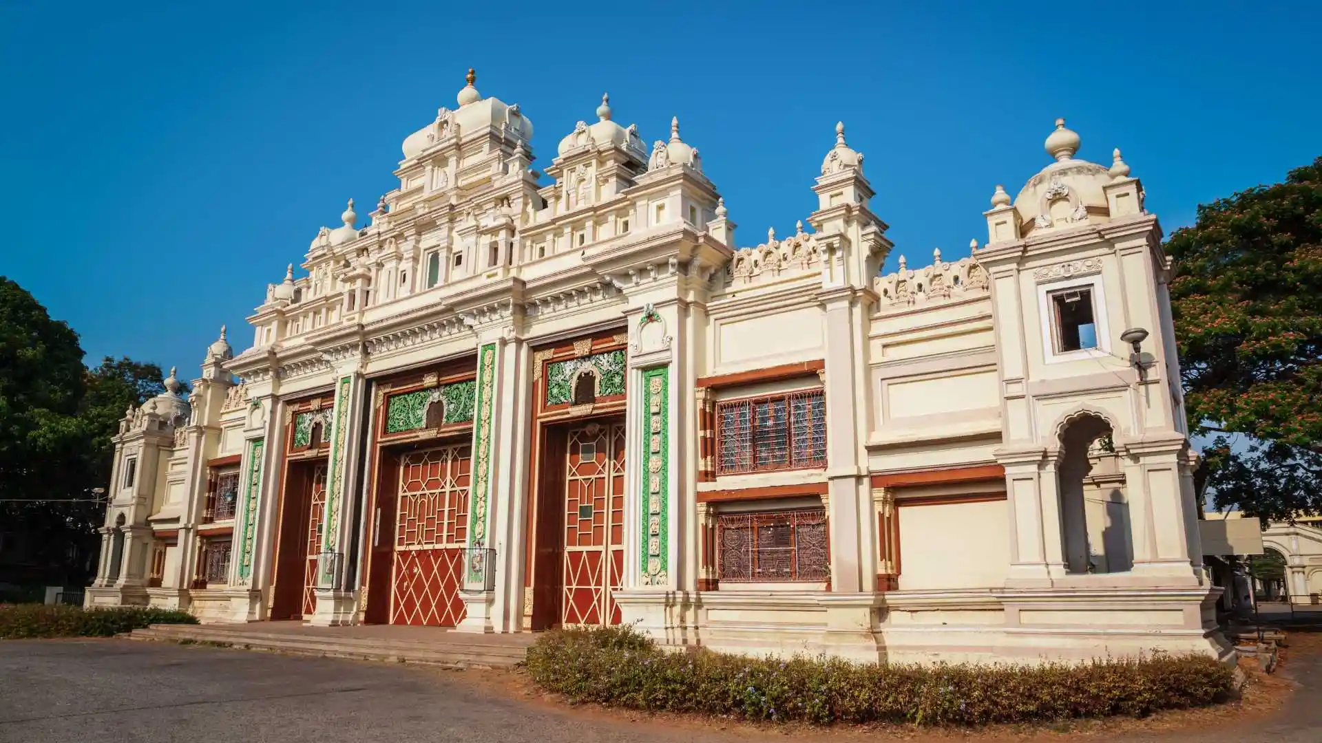 Jaganmohan Palace Art